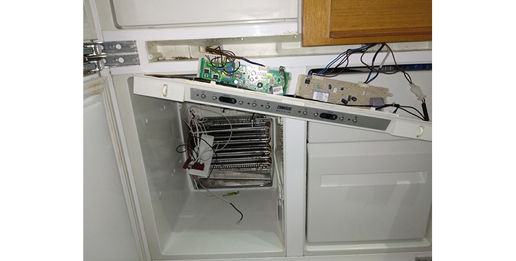 Замена электронного блока управления (контроллера) холодильника